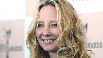 Anne Heche organs donated as actress is taken off life support