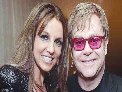 Elton John gives diners preview of Britney Spears’ first music since 2016