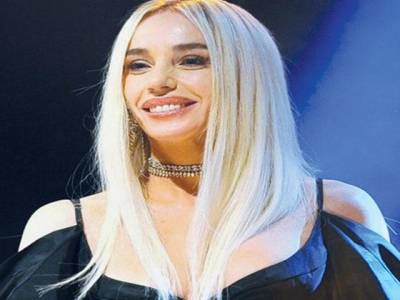 Turkey frees jailed pop star Gulsen Bayraktar Colakoglu