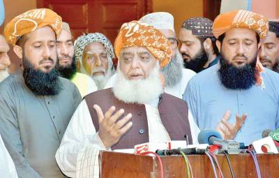 Imran ‘can cry’ but not be allowed to interfere in appointment of next COAS: Fazl