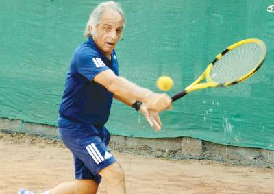 Malik makes into 50plus finals in ITF Seniors in India