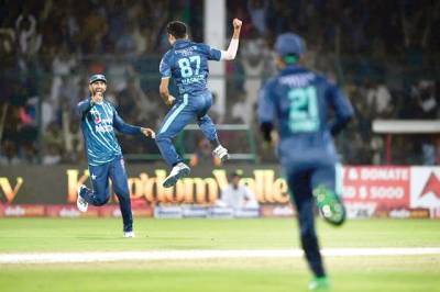 Haris Rauf stars in thrilling win as Pakistan level T20I series 2-2