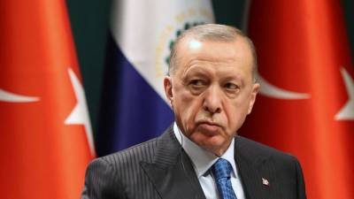 Turkey’s Erdogan renews threat to block Swedish, Finnish NATO bids