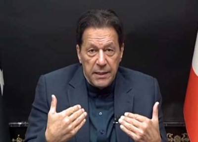 Imran calls caretaker Punjab CM ‘corrupt’ as PTI mulls options